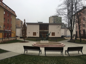 Kazincbarcikai Rendezvényház, volt Mozi épülete - Külső homlokzati rekonstrukció, helyi védett épület